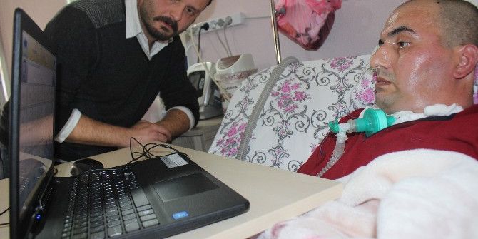 Als Hastası Kendisine Alınan Cihazla Derdini Anlatabilecek