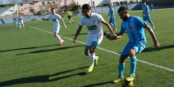 Yunusemre Belediyespor Seriyi Sürdürdü