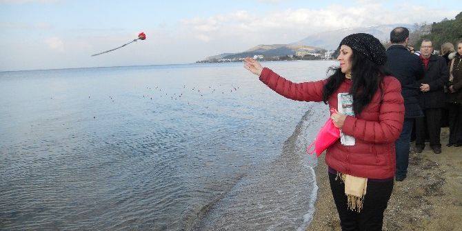 Giritli Muhacirler Atalarını Andı