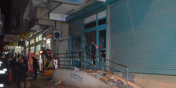 Diyarbakır’da Markete Patlayıcı Atıldı