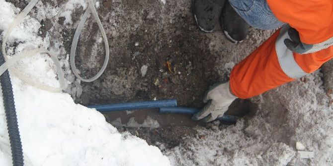 Sibirya Soğukları Nedeniyle Donan Su Şebekelerine Buharlı Çözüm