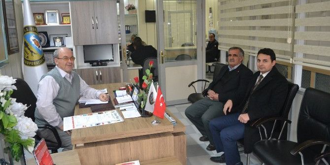 Kula Esnafı Borcunu Ödüyor