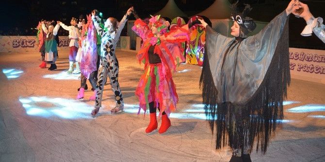 Parmak Kız Süleymanpaşalıları Büyüledi