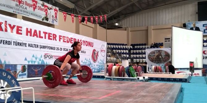 Türkiye Rekoru Nuray Levent’ten Geldi