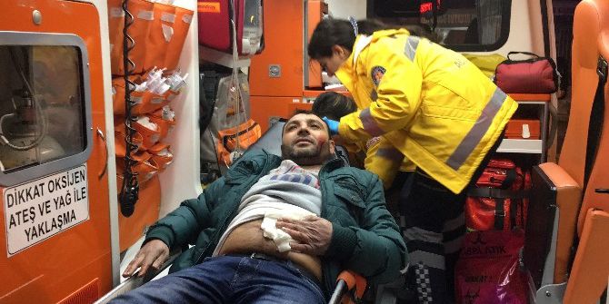 "Babamın İntikamını Al" Diyen Yeğenini Bıçakladı