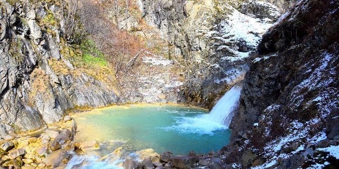 Doğal Soda’dan Oluşan ‘Mavi Göl’ Görenleri Kendine Hayran Bırakıyor.