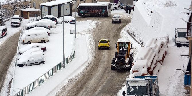 Artvin’de Kar Yağışı Etkisini Arttırdı