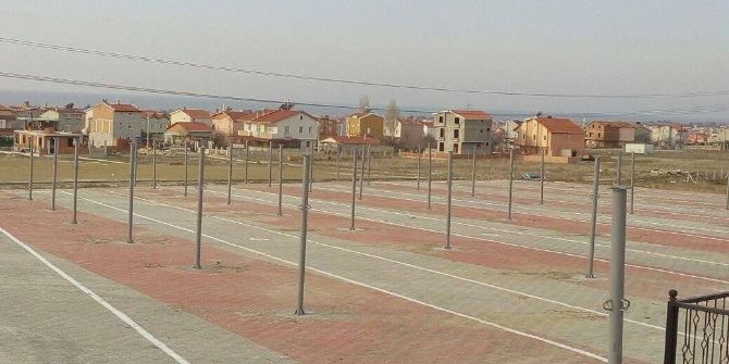 Yeniçiftlik Kapalı Pazar Yerinde Son Dokunuşlar