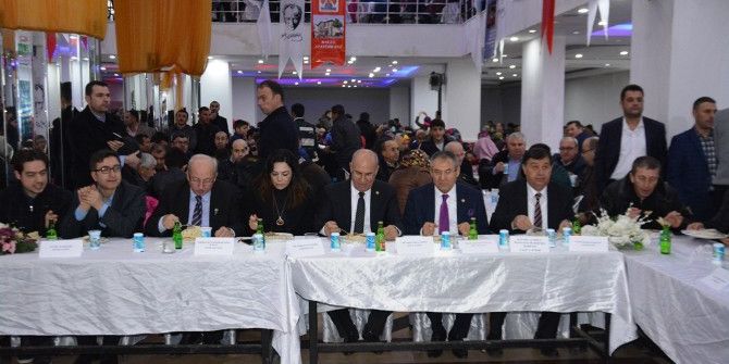 Başkan Albayrak: “Samsunluları Kendi Hemşerilerimizden Ayırt Etmiyoruz”