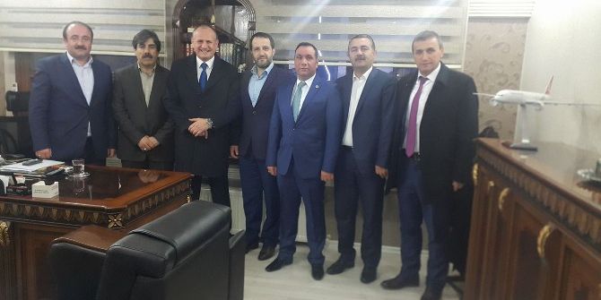 Başkan Keleş, Hakkari Heyeti İle Bir Araya Geldi