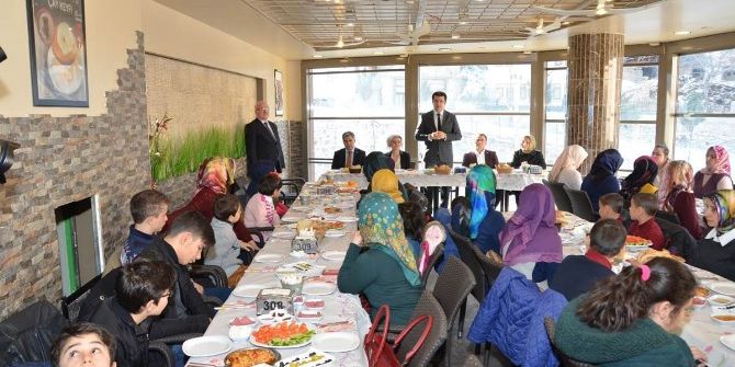 Gümüşhane Protokolü Sevgi Ve Umut Evlerinde Barınan Çocuklarla Buluştu