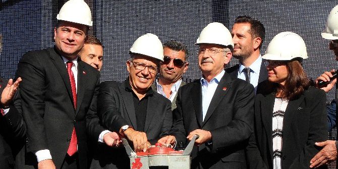 Zülfü Livaneli Kültür Merkezi Gün Sayıyor