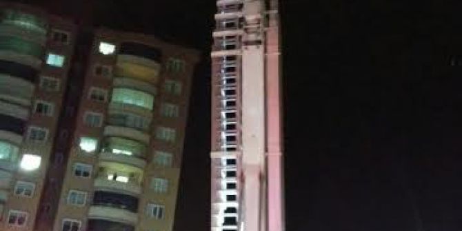 Terasta Yakılan Mangaldan Yangın Çıktı