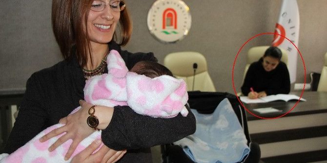 Anne Sınavda, Bebek Hocada