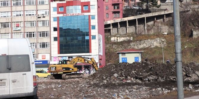 Park Yapılacak Alanda Çalışma Başladı