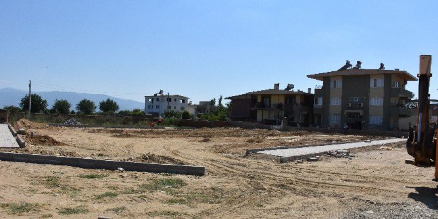 Nazilli’de Yeni Park İnşaatları Sürüyor