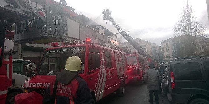 Zeytinburnu’nda Yangın Paniği