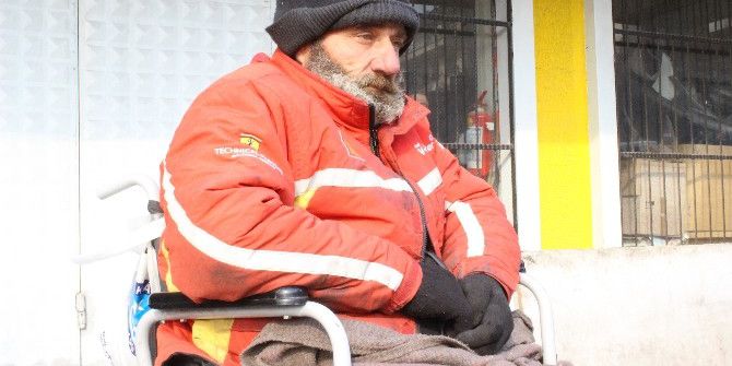 Felçli Vatandaş Başkentin Ayazında Sokakta Yaşıyor