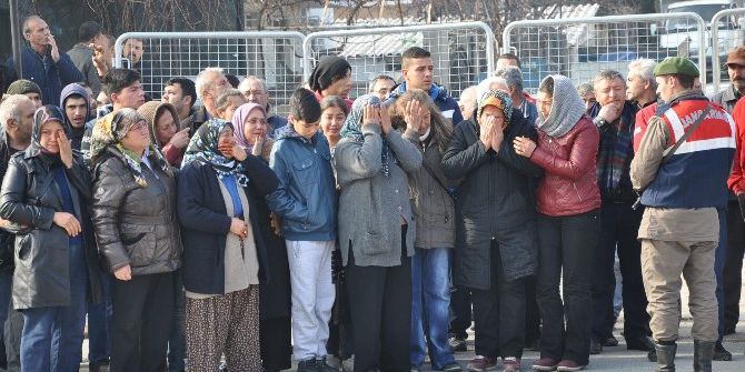 İzmir El Bab Şehidini Uğurladı