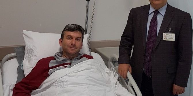 Varis Tedavisinde Damar Yapıştırıcı Ve Cerrahi Yöntem Aynı Anda Uygulandı