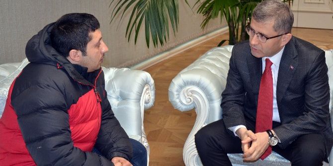 İşsiz Baba Ve Hasta Çocuklara Belediyeden Yardım Eli