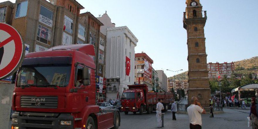 Yozgat’ta Şoförlerden Darbe Protestosu