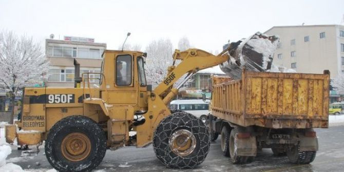 Güroymak’ta Karla Mücadele Çalışması