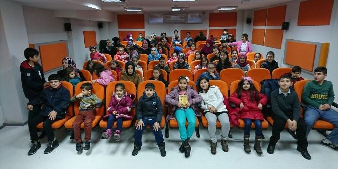 Güngören Belediyesi Bilgi Evlerinde Tatil Dopdolu Geçiyor