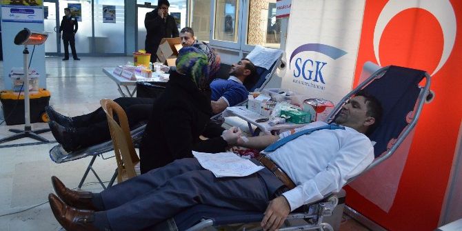 Sgk’dan Kan Bağışı Kampanyasına Destek