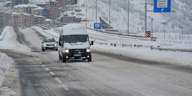 Trabzon’a Son 57 Yılın En Yoğun Kar Yağışı Gerçekleşti