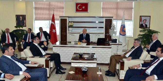 Gümüşhane Protokolünden Yeni Rektör’e Ziyaret