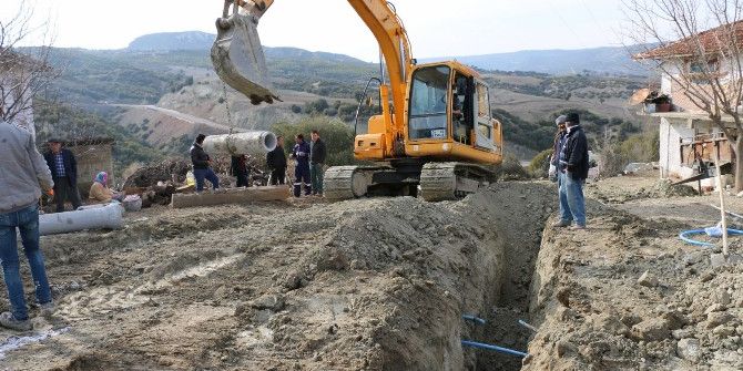 Bir Mahalle Daha Kanalizasyona Kavuşuyor