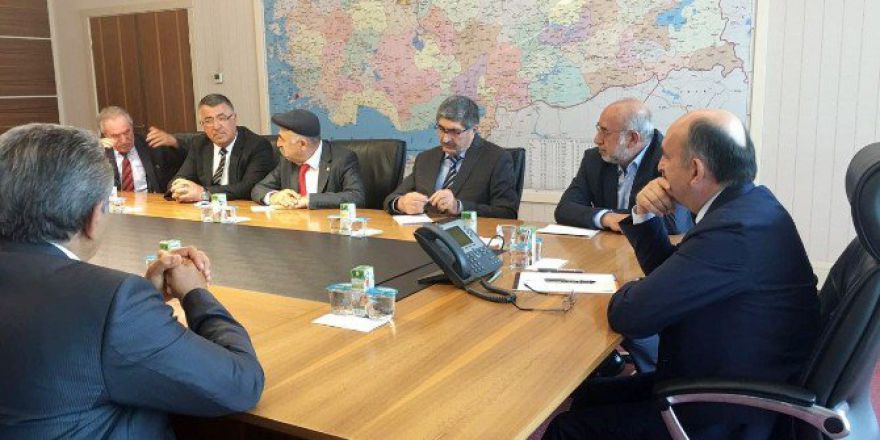 Ak Parti Genel Başkan Yardımcısı Müezzinoğlu, Alevi Dedeleriyle Bir Araya Geldi