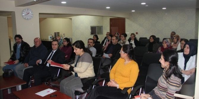 Niğde’de Ebe Ve Hemşirelere Eğitim Veriliyor