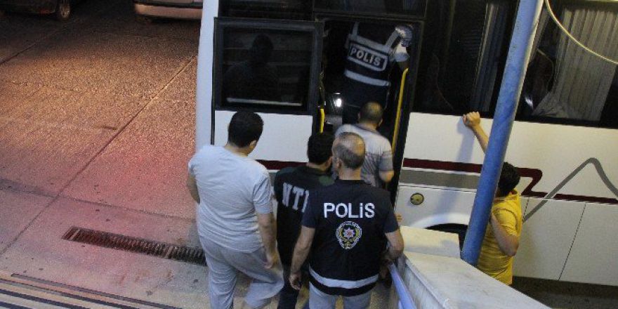 Hatay’da 21 Hakim Ve Savcı Tutuklandı