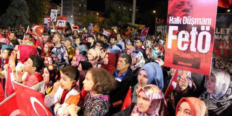 Kütahya’da Demokrasi Nöbetinin 6. Günü