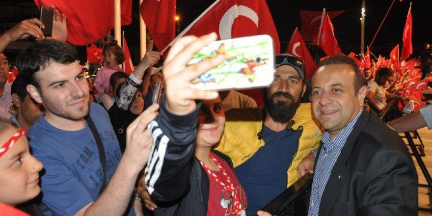 Eski Avrupa Birliği Bakanı Egemen Bağış Demokrasi Nöbetinde