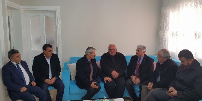 Ak Parti Hatay Milletvekillerinden Şehit Ailesine Ziyaret