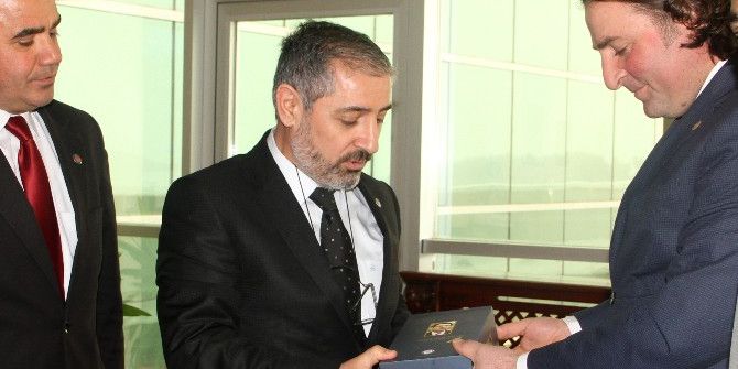 Eğitim Bir Sen’den Rektör Biber’e Tebrik Ziyareti