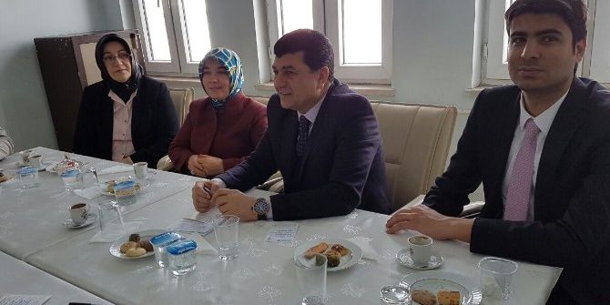 Edremit Sevgi Evlerinde Değerlendirme Toplantısı