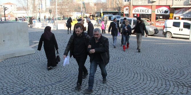 Lüks Otomobille Kapkaç