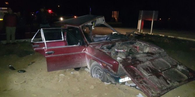 Nişanlı Çift Kazada Hayatını Kaybetti