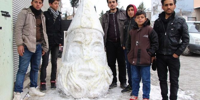 Kardan Zeus Heykeli Yaptılar