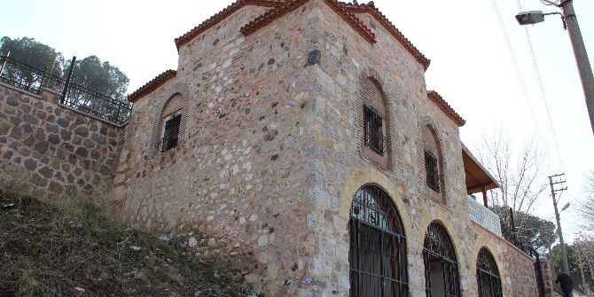 700 Yıllık Darphane Binası Kaderine Terk Edildi