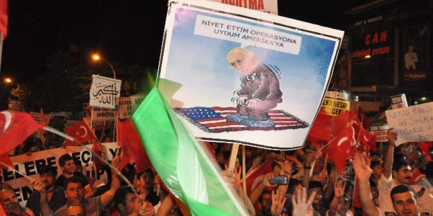 Vali Yavuz, Demokrasi Nöbetine Katıldı