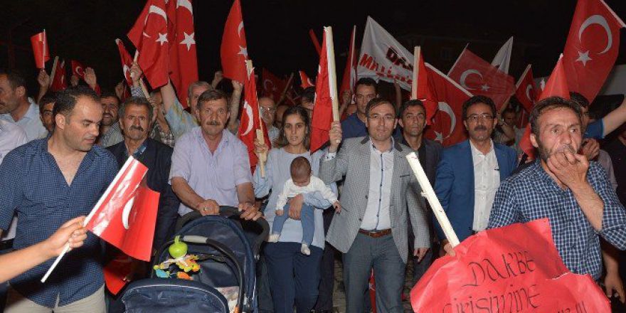 Çatak’ta Demokrasi Nöbeti Devam Ediyor