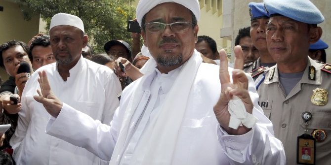 Endonezya’lı Müslüman Din Adamına Devlet İdeolojine Hakaretten Sorgulama