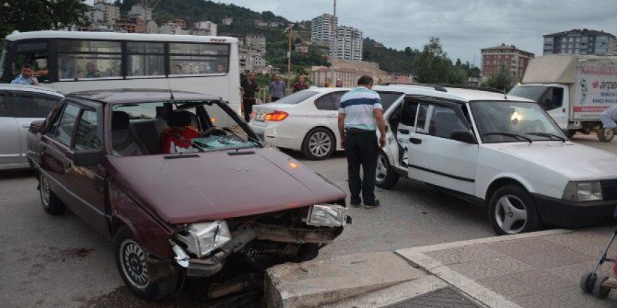 Fatsa’da İki Ayrı Trafik Kazası: 4 Yaralı