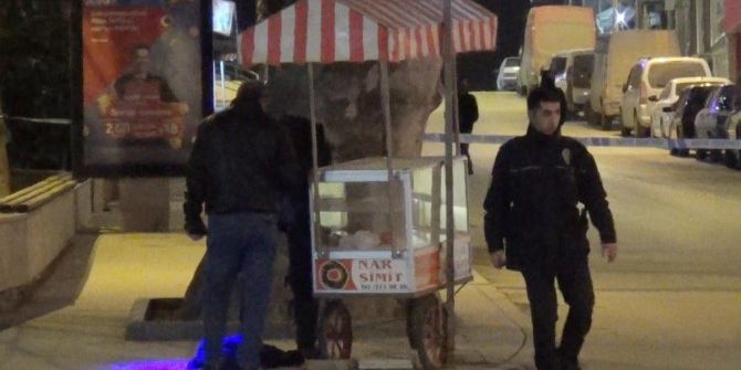 Polisler Şüpheli Çantaya Canlarını Hiçe Sayarak Müdahale Etti