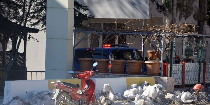 Antalya’daki Vahşi Cinayetin Şüphelileri Adliyeye Sevk Edildi